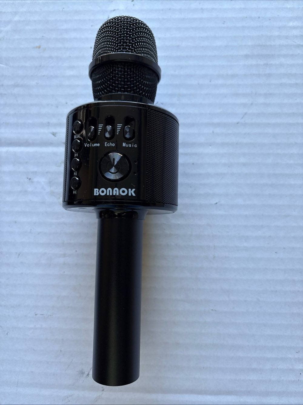 Bamako Black Wireless Handheld Karaoke Microphone with Speaker